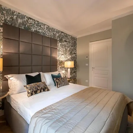 Duomo Penthouse Luxury In By Palazzo Pazzi Vitali